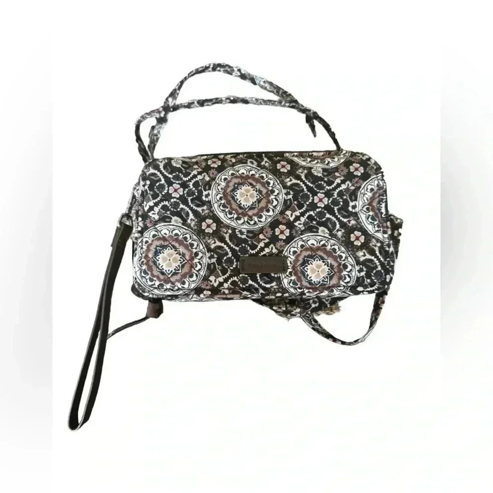 Grey Vera Bradley Wallet - Picture 9 of 10